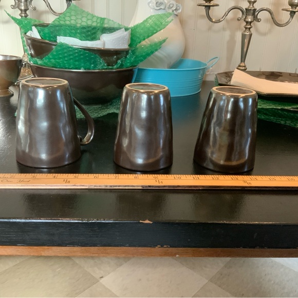 Juliska Pewter Stoneware Coffee Mugs Set of 3 - Picture 4 of 5